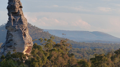 White Stallion, an ancient white sandstone column at Carnarvon Station Reserve.
