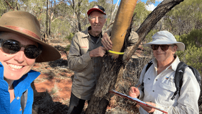 Bush Heritage ecologist Fiamma Riviera and dedicated volunteers