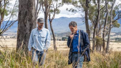 Bush Heritage ecologist Matt Appleby with Midlands and MCF farmer John Atkinson.