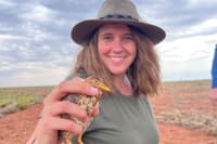 Saskia Gerhardy with a female Plains wanderer