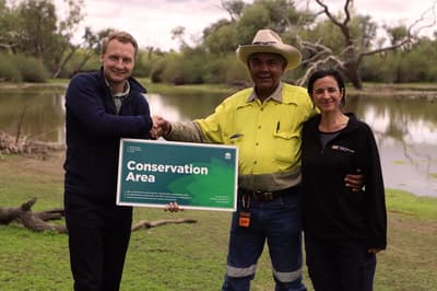 Minister Griffin with Phil Eulo and Brenda Duffy Naree Station.
