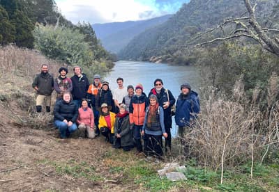 Volunteer Platypus survey crew by the Murrumbidgee River.