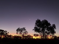 The moon at subset on Naree.