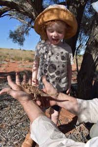 Helenes daughter Gwenaelle with the Thorny Devil.