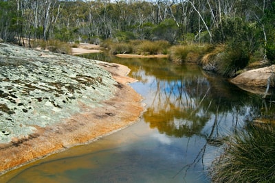 Freshwater pool in granite. Photo Chinch Gryniewicz