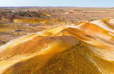 Orange and white ochre formations.