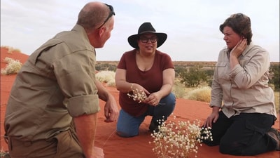 Reserve Managers Ingo Schomacker and Corrina Clark with Wangkamadla woman Avelina Tarrago.